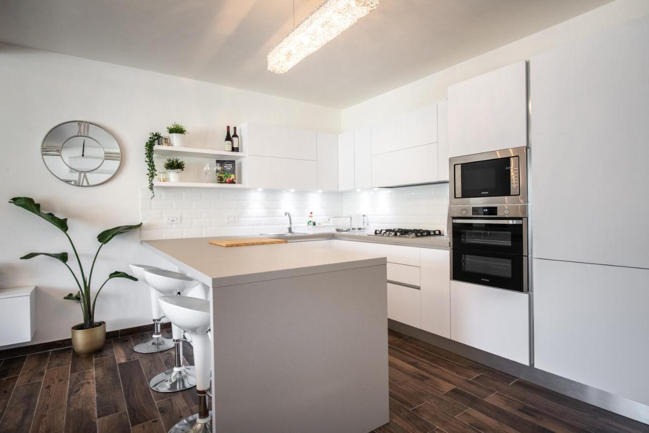 Electra Residence - Luxury Central Beachview Apartment Marsalforn Exterior foto